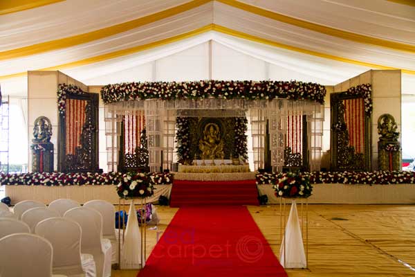 hindu wedding stage decor 